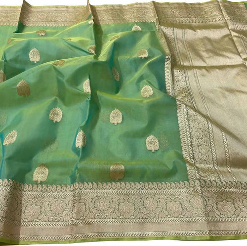 Exquisite Green Banarasi Kora Silk Saree - Handloom Beauty - Luxurion World