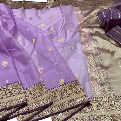 Elegant Purple Banarasi Silk Saree: Handloom Beauty - Luxurion World