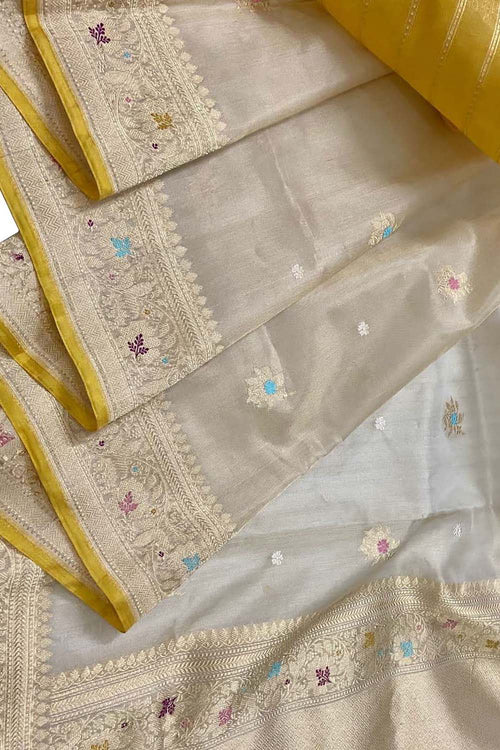 Elegant Off White Banarasi Kora Silk Handloom Saree - Luxurion World
