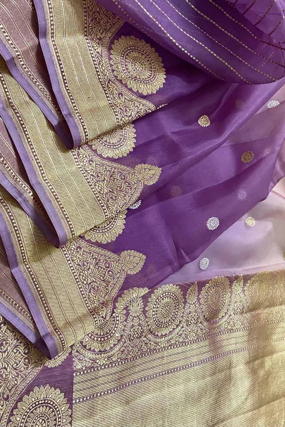Stunning Purple And Pink Handloom Banarasi Pure Kora Organza Shaded Saree - Luxurion World