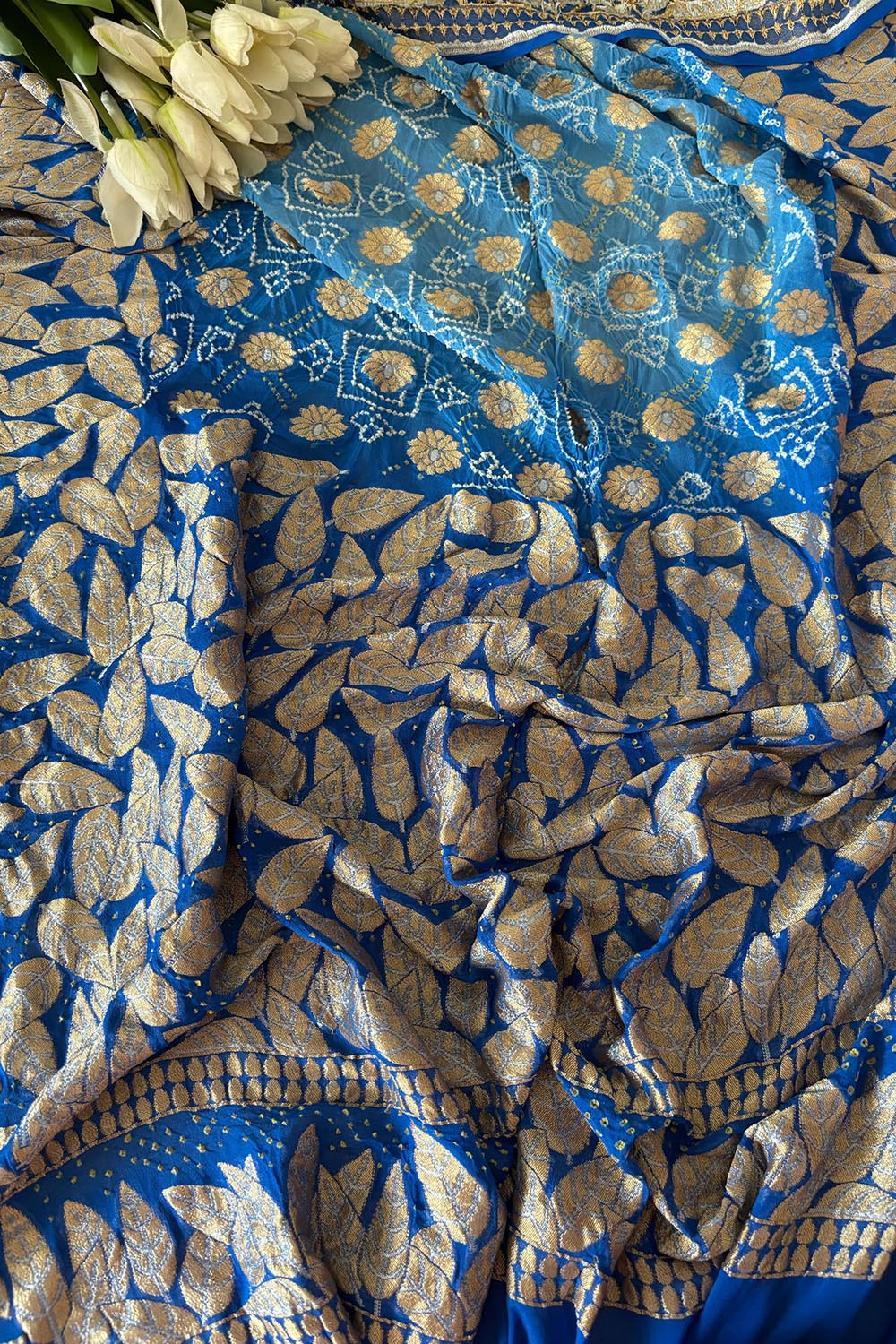 Elegant Blue Banarasi Bandhani Pure Georgette Sona Roopa Leaf Design Saree - Luxurion World