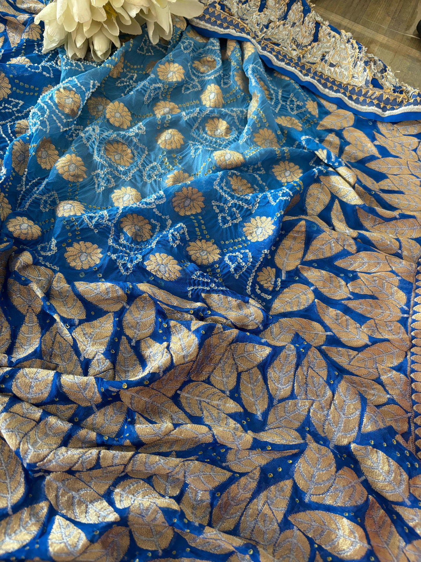 Elegant Blue Banarasi Bandhani Pure Georgette Sona Roopa Leaf Design Saree - Luxurion World