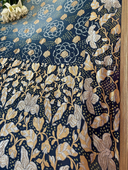 Elegant Grey Banarasi Bandhani Pure Georgette Sona Roopa Shaded Saree - Luxurion World