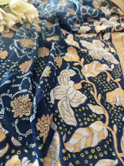 Elegant Grey Banarasi Bandhani Pure Georgette Sona Roopa Shaded Saree - Luxurion World