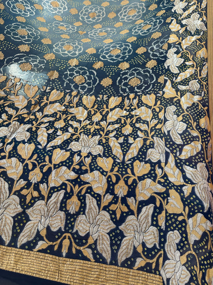 Elegant Grey Banarasi Bandhani Pure Georgette Sona Roopa Shaded Saree - Luxurion World