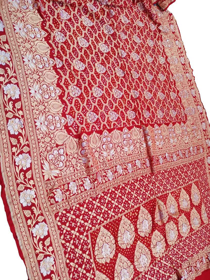 Red Georgette Banarasi Bandhani Saree - Elegant and Traditional - Luxurion World