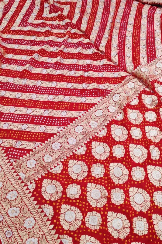 Red Georgette Banarasi Bandhani Saree - Elegant and Traditional - Luxurion World
