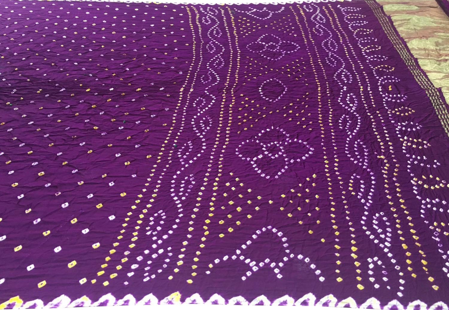 Elegant Purple Bandhani Silk Saree - Luxurion World