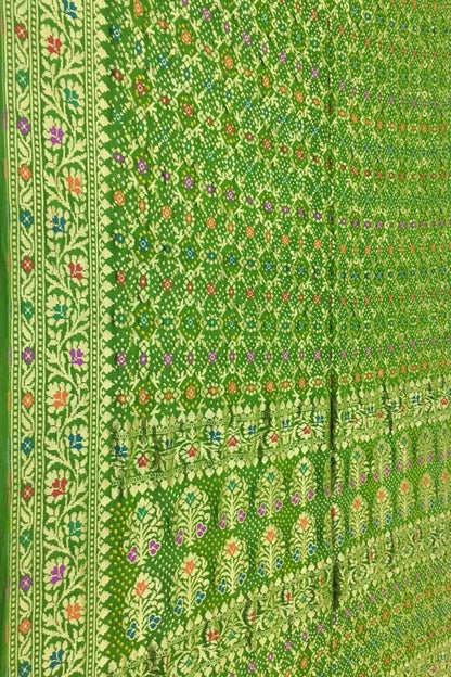 Green Banarasi Bandhani Georgette Saree - Elegant and Traditional - Luxurion World
