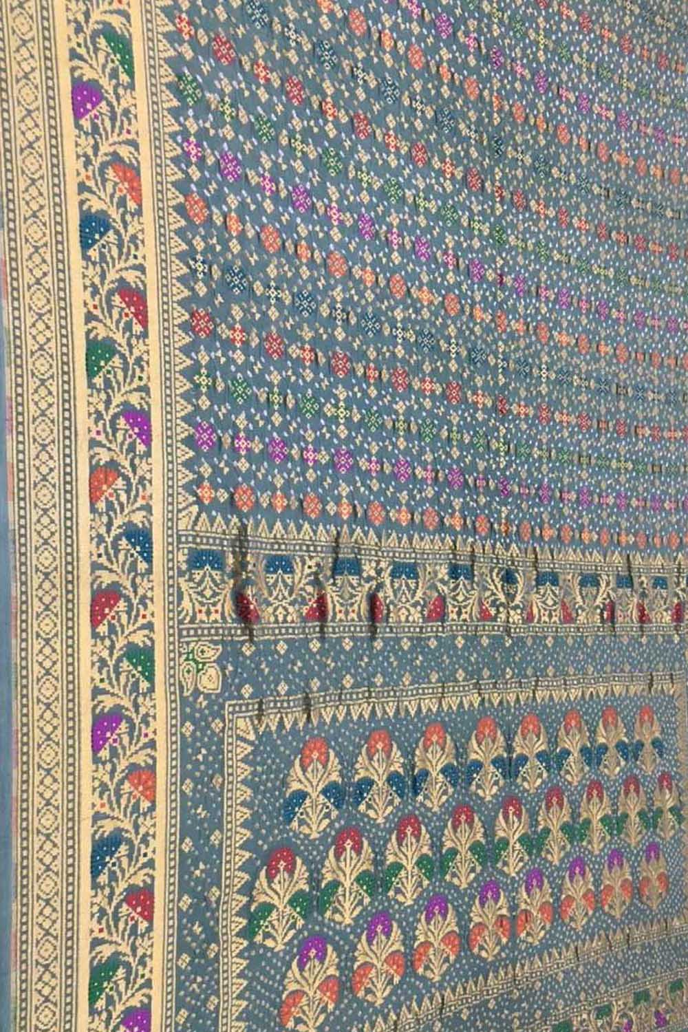 Elegant Grey Banarasi Bandhani Georgette Saree - Luxurion World