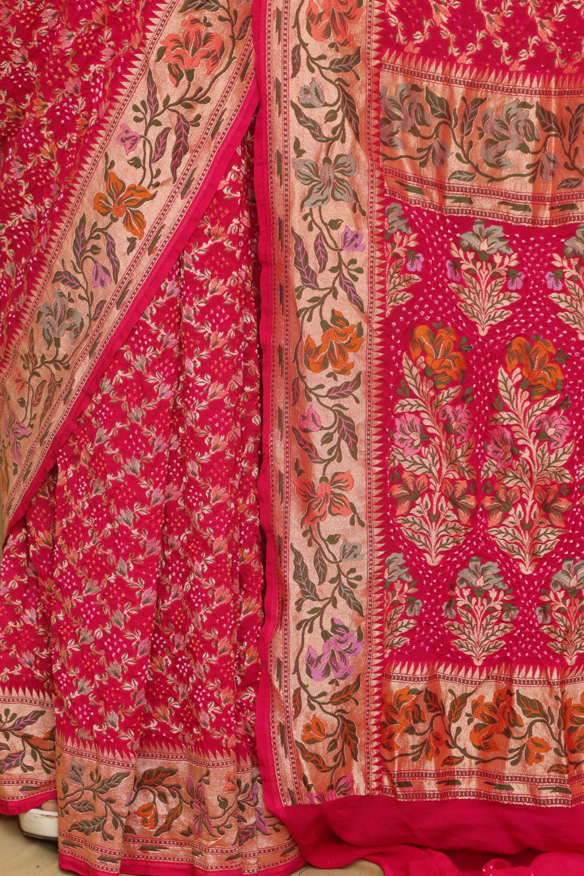 Stunning Pink Banarasi Bandhani Pure Georgette Meenakari Saree - Luxurion World