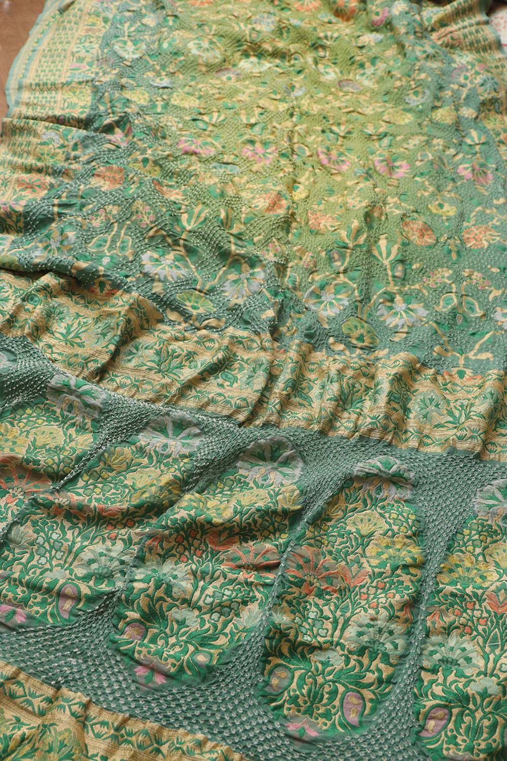 Stunning Green Banarasi Bandhani Pure Georgette Meenakari Saree - Luxurion World