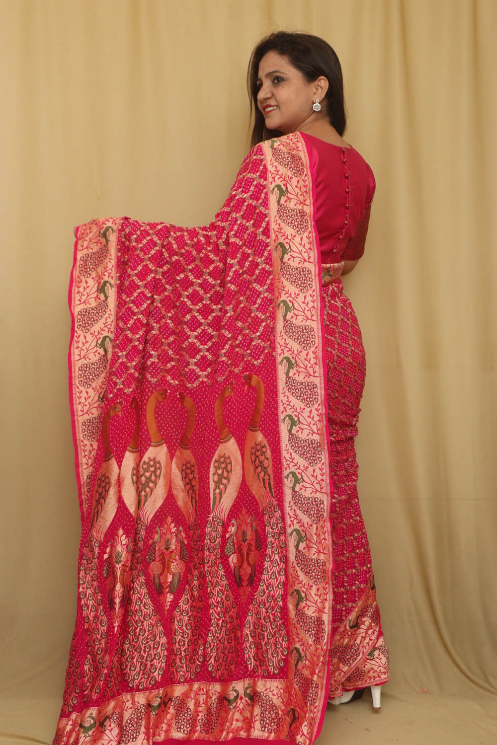 Stunning Pink Banarasi Bandhani Pure Georgette Meenakari Saree - Luxurion World