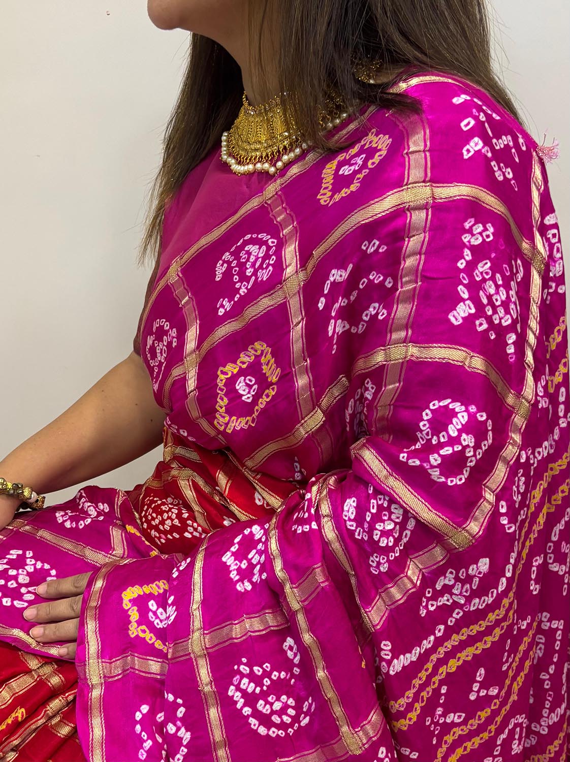 Stunning Pink And Red Checks Bandhani Pure Gajji Silk Gharchola Saree - Luxurion World