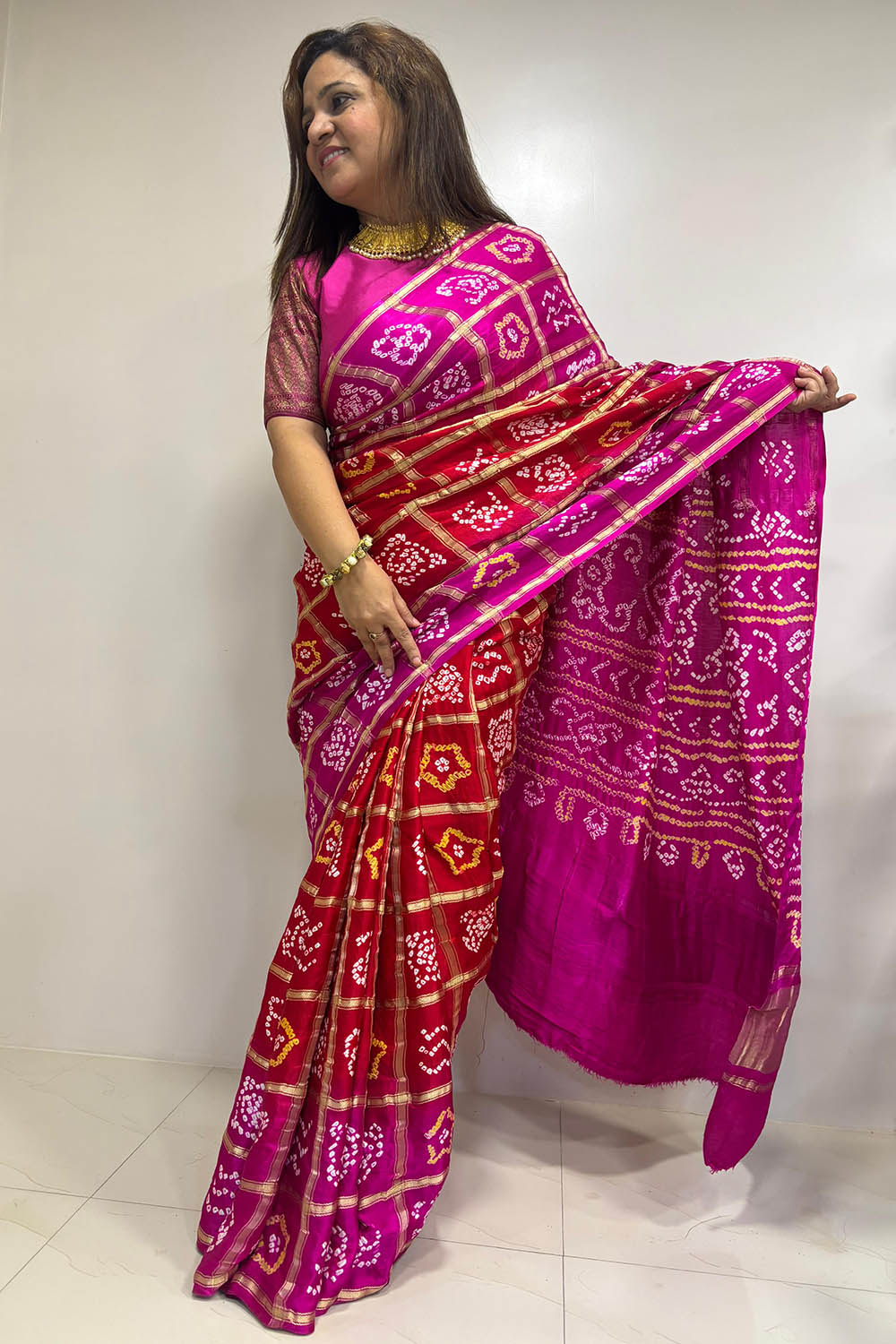 Stunning Pink And Red Checks Bandhani Pure Gajji Silk Gharchola Saree - Luxurion World