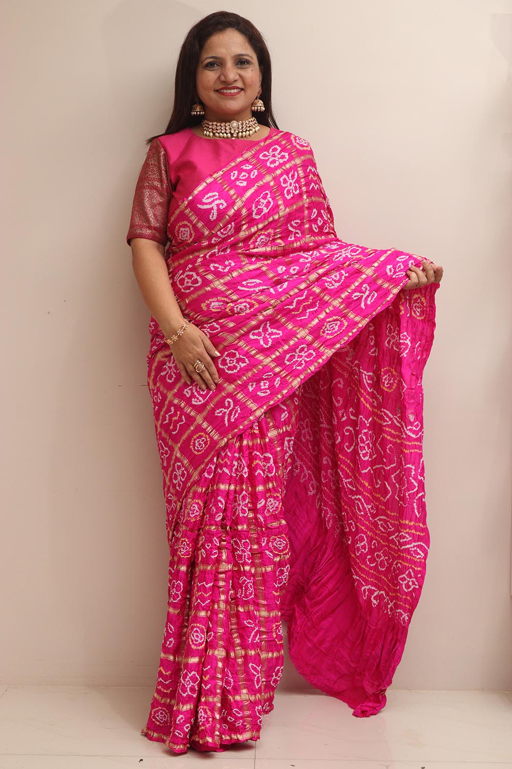 Beautiful Pink Bandhani Pure Gajji Silk Saree - Luxurion World