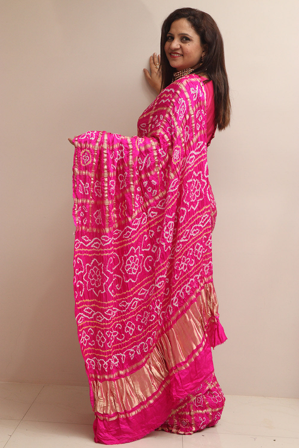 Beautiful Pink Bandhani Pure Gajji Silk Saree - Luxurion World