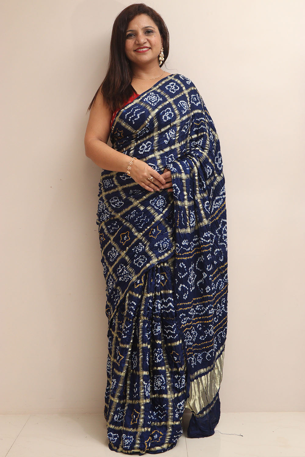 Saree de travail imprimé en soie Pure Gaji Bandhani par Fab Zone Saree de travail imprimé en soie Pure Gaji Bandhani par Fab Zone