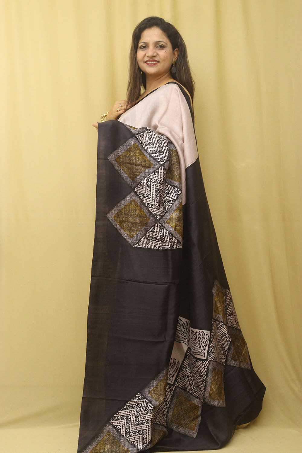 Vibrant Block Printed Bishnupuri Silk Saree: A Multicolor Masterpiece - Luxurion World