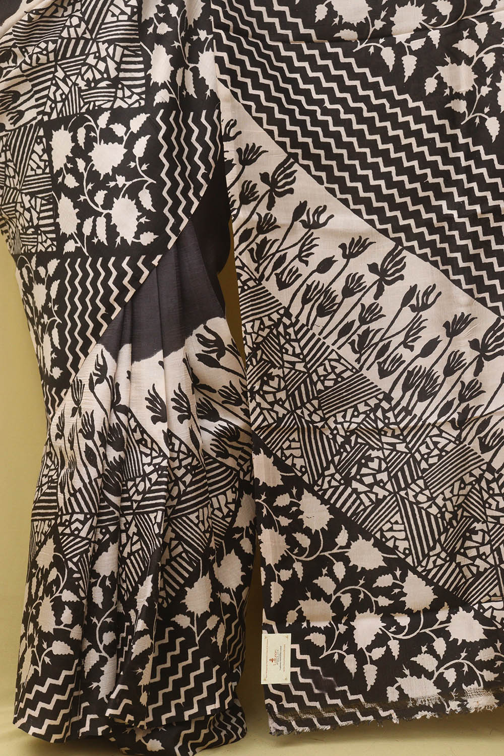 Elegant Black Block Printed Bishnupuri Silk Saree - Luxurion World