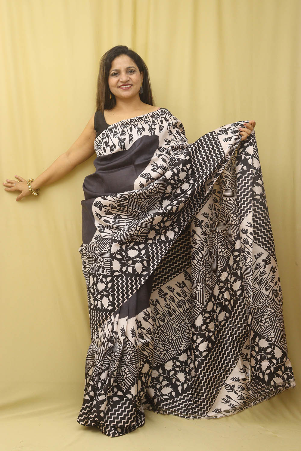 Elegant Black Block Printed Bishnupuri Silk Saree - Luxurion World