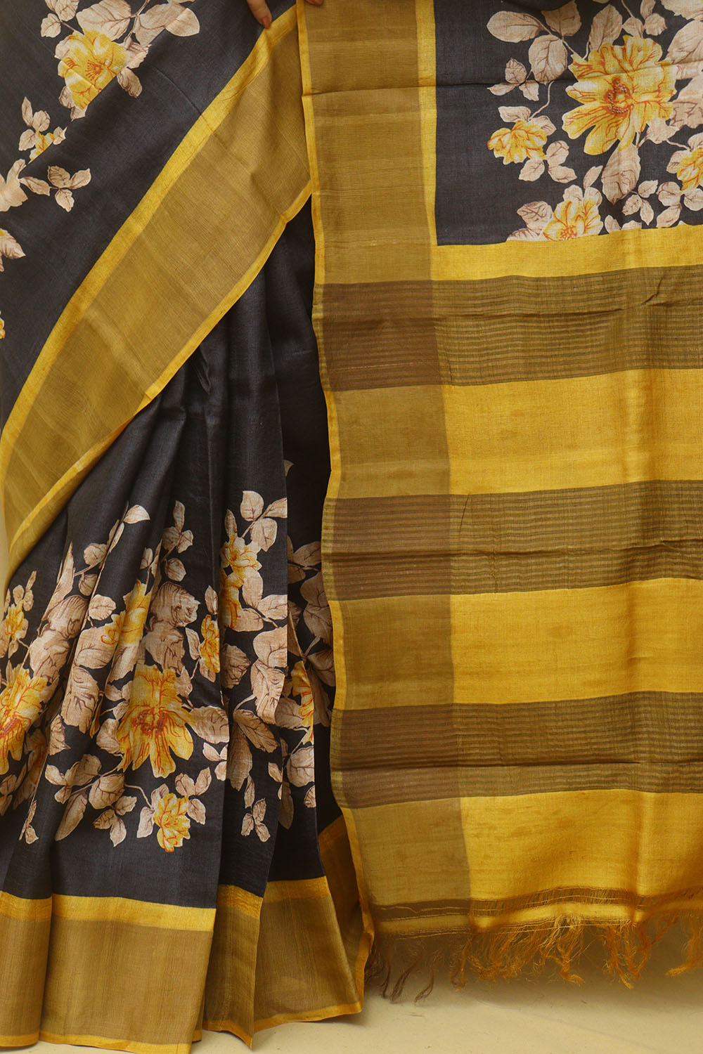 Elegant Black Block Printed Tussar Silk Saree Saree - Luxurion World