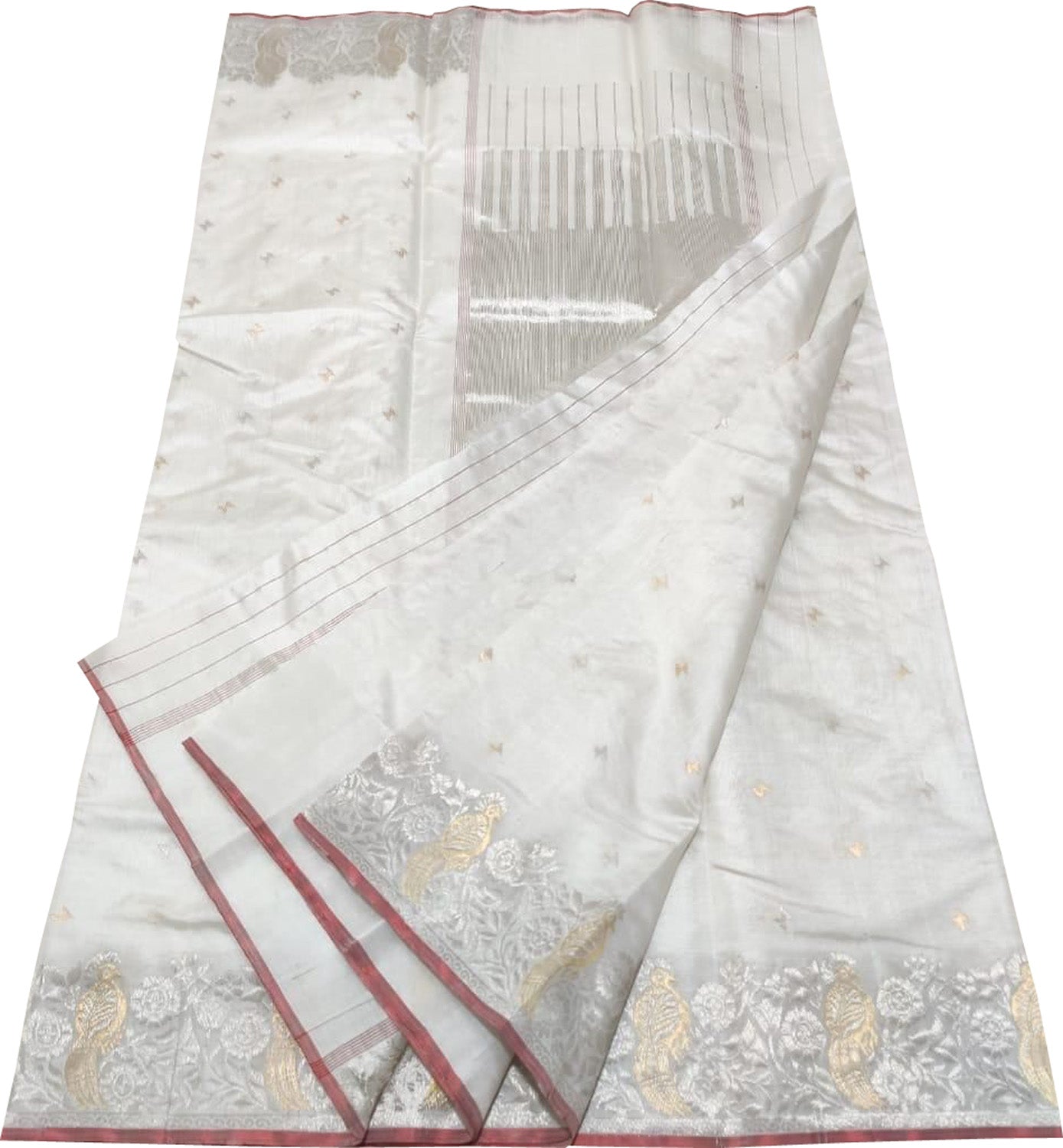 Chic Off White Chanderi Silk Saree - Handloom Elegance - Luxurion World