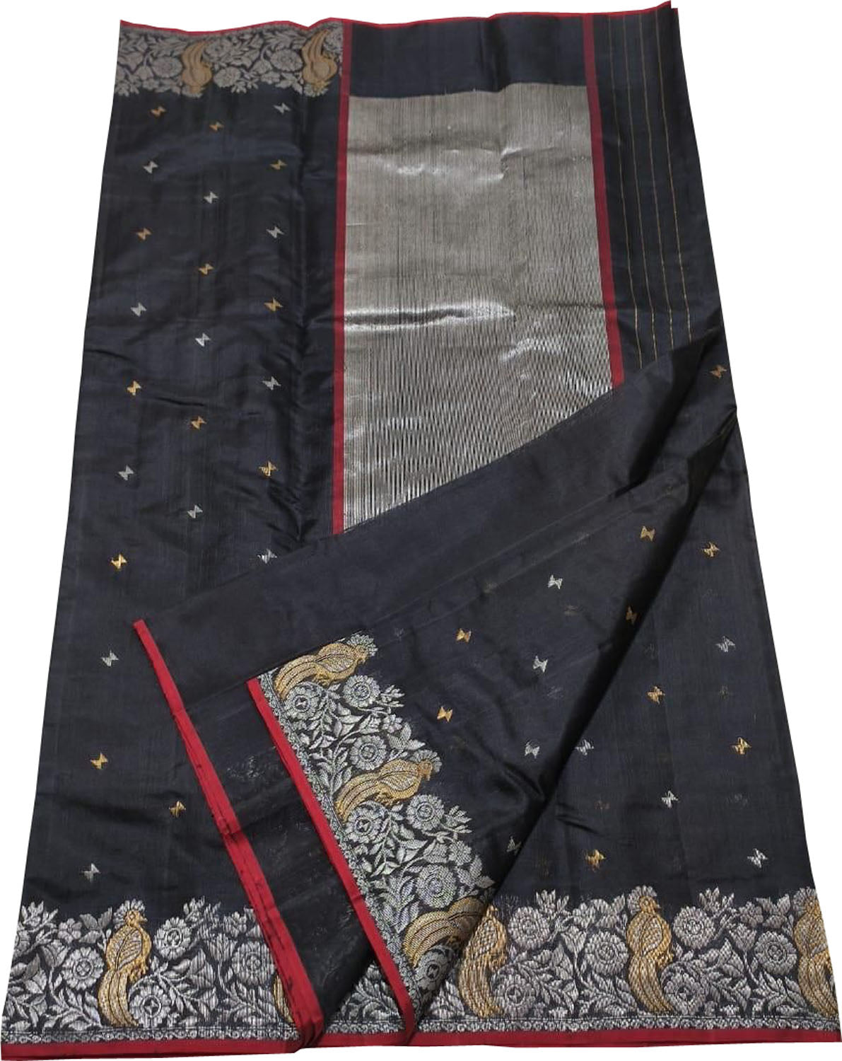 Black Chanderi Silk Saree: Elegant and Luxurious - Luxurion World