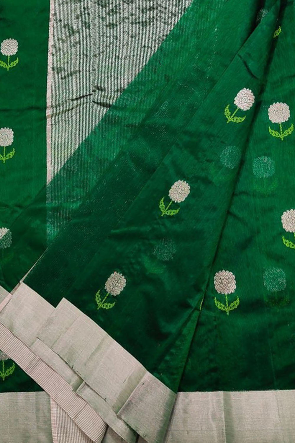 Green Chanderi Handloom Silk Saree - Pure Elegance - Luxurion World