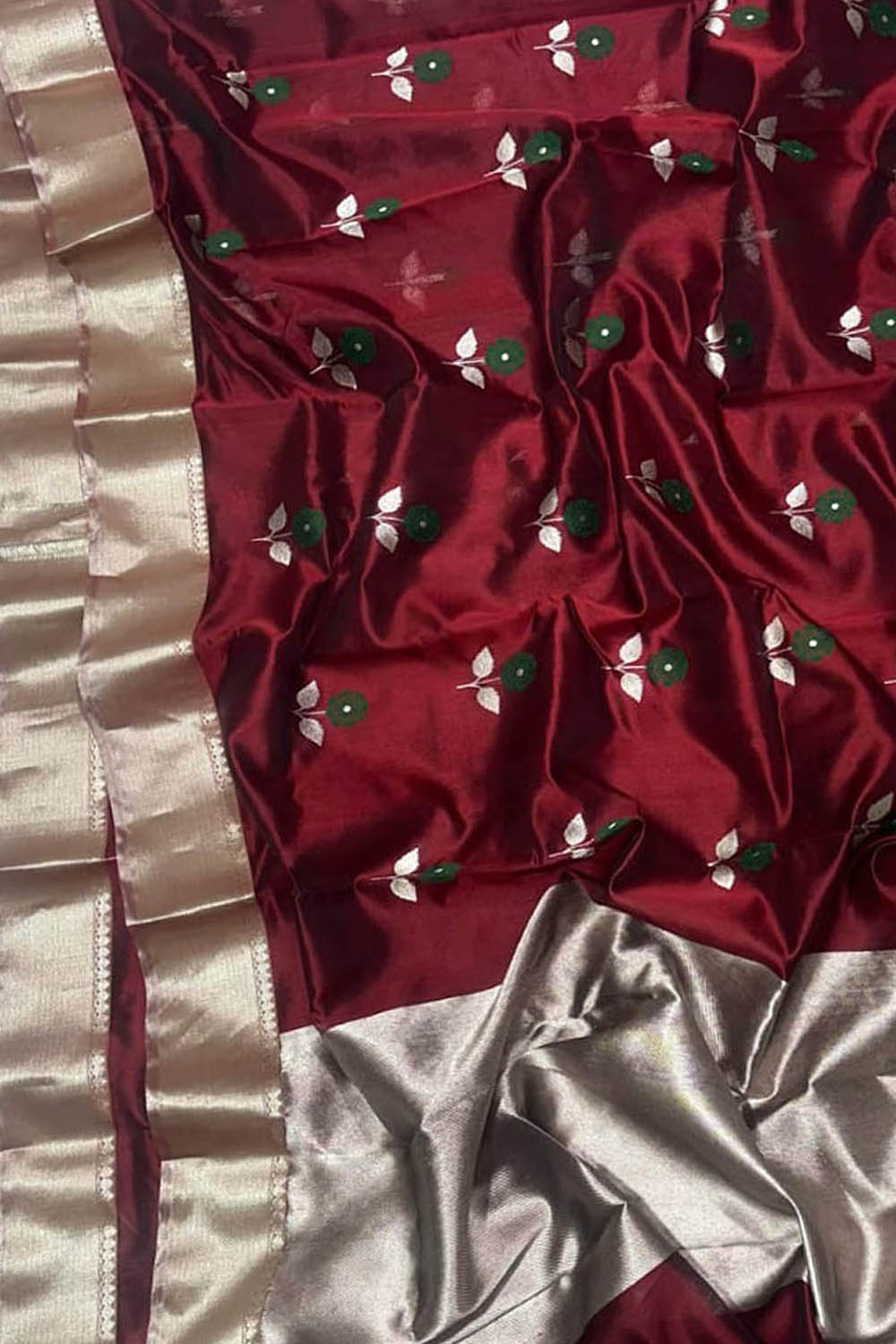 Maroon Chanderi Handloom Pure Silk Flower Design Saree - Luxurion World