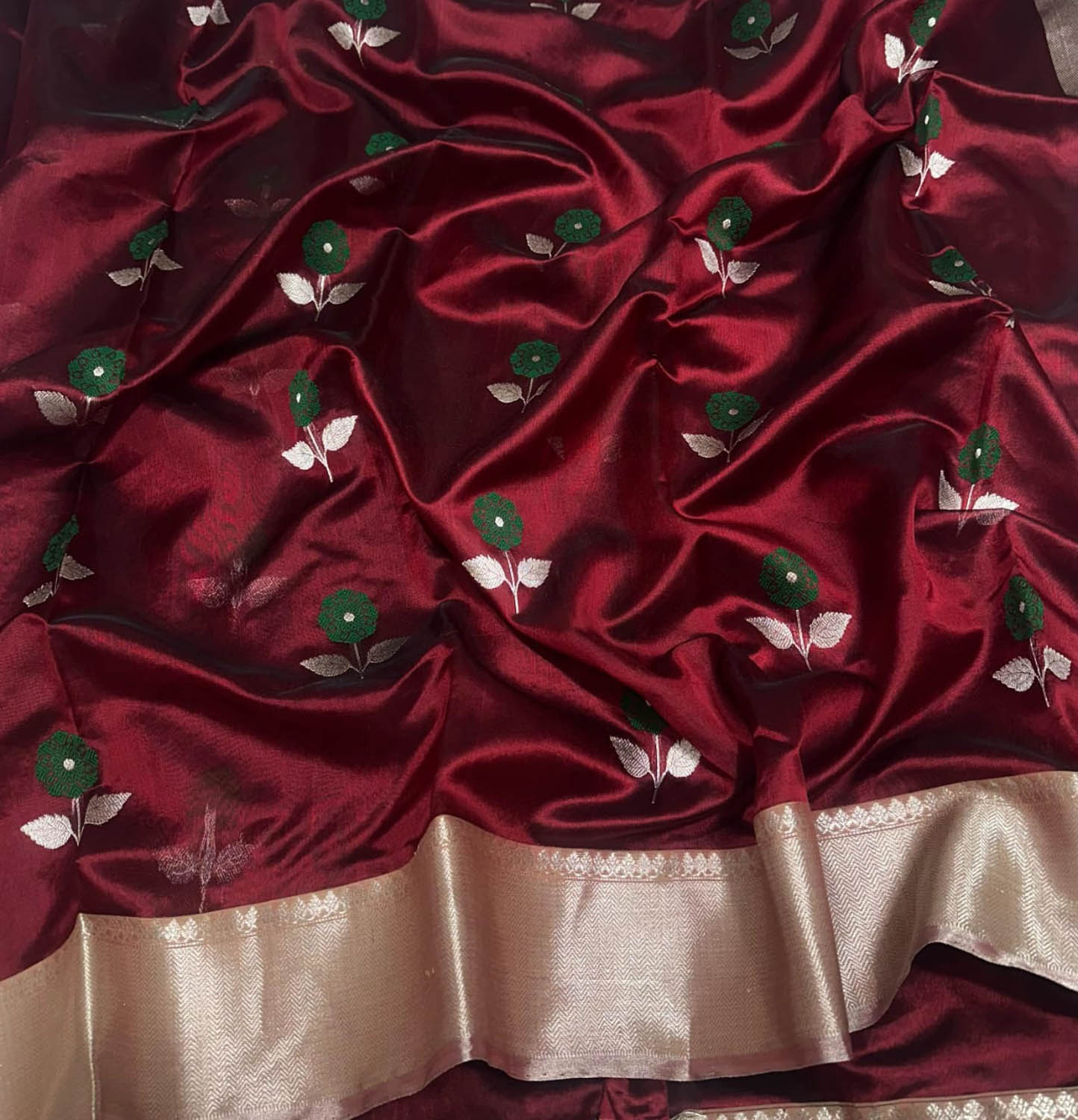Maroon Chanderi Handloom Pure Silk Flower Design Saree - Luxurion World