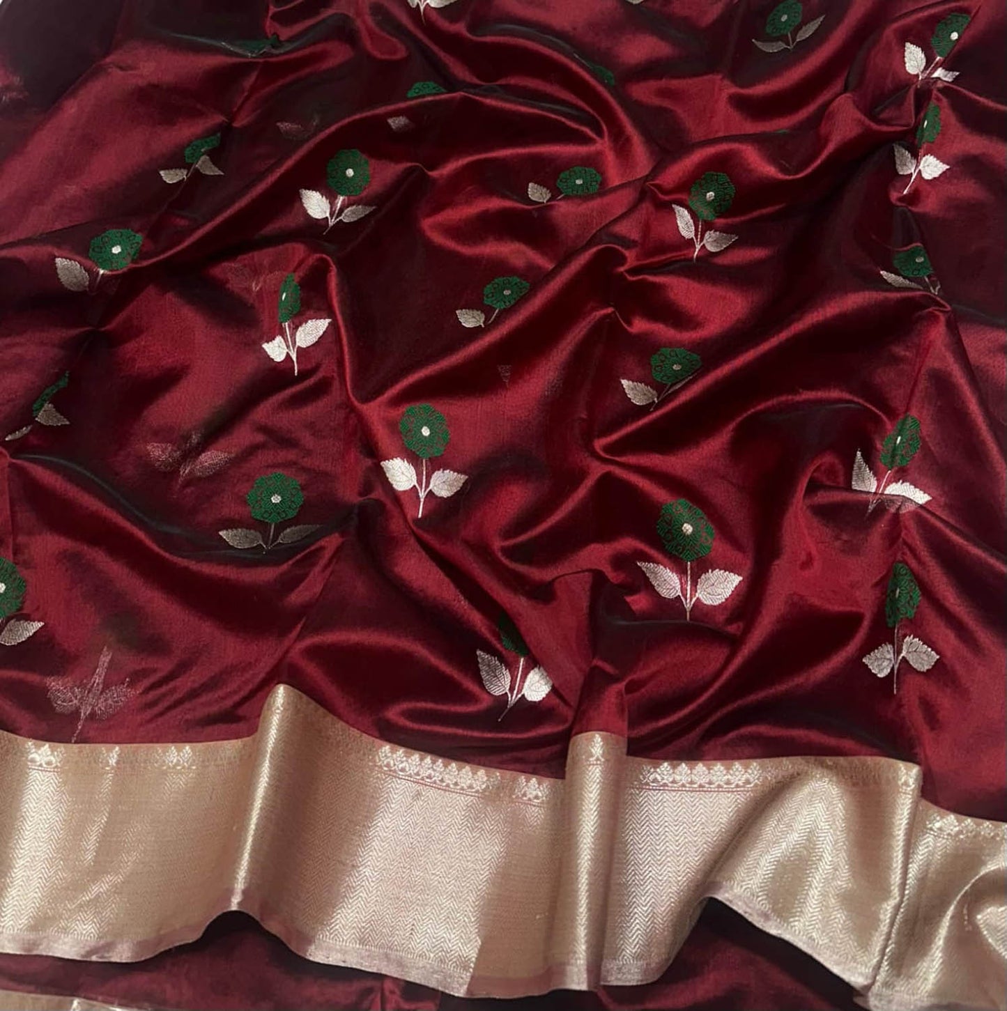 Maroon Chanderi Handloom Pure Silk Flower Design Saree - Luxurion World