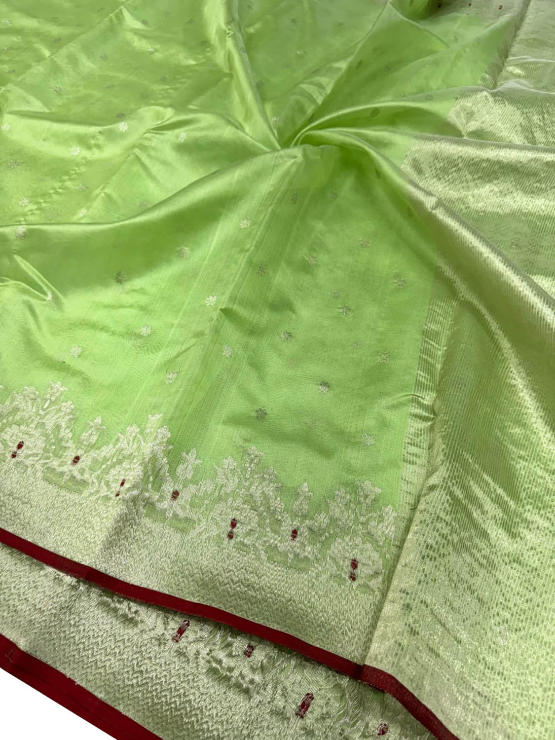 Green Chanderi Handloom Pure Silk Small Booti Design Saree - Luxurion World