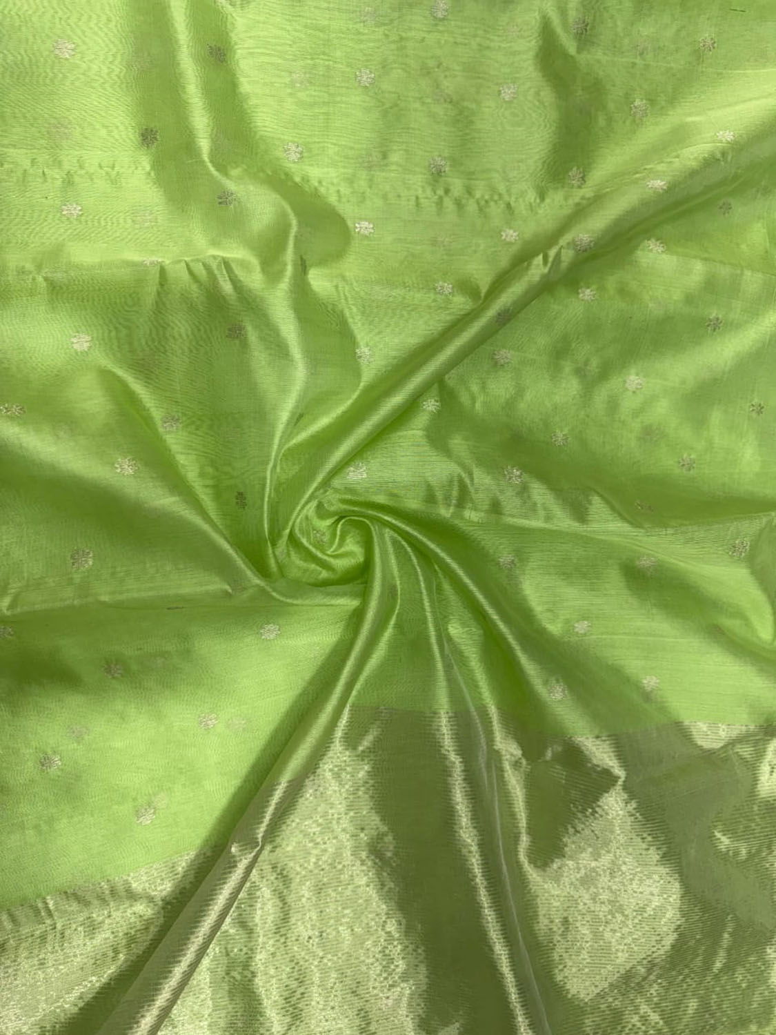 Green Chanderi Handloom Pure Silk Small Booti Design Saree - Luxurion World
