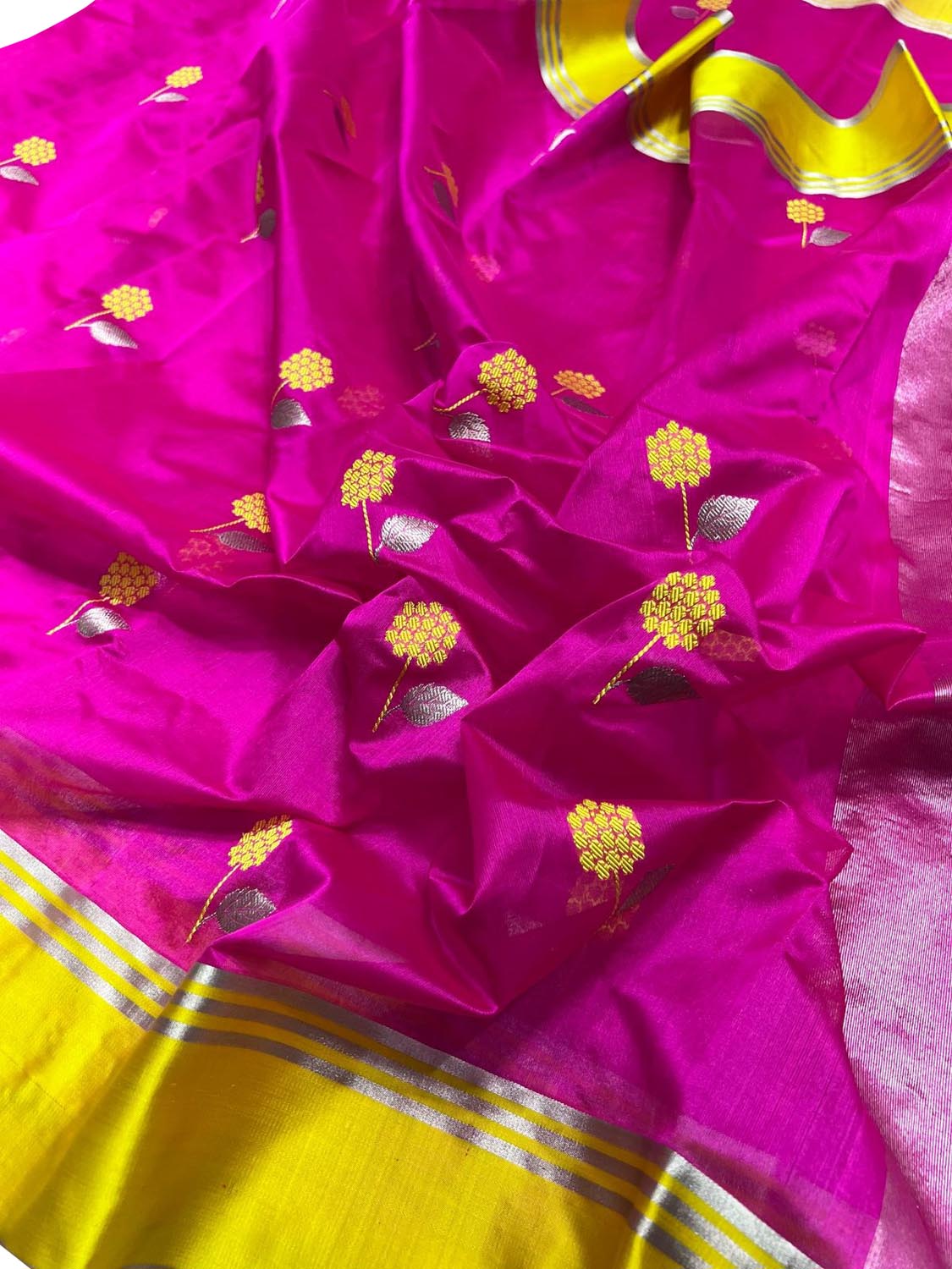 Pink Chanderi Handloom Pure Silk Flower Design Saree - Luxurion World