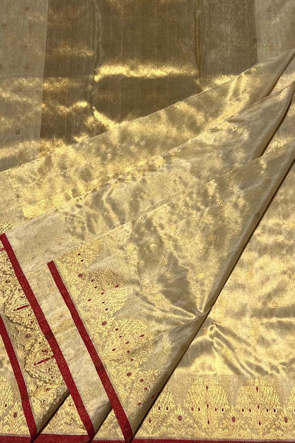 Golden Chanderi Handloom Pure Tissue Silk Booti Design Saree - Luxurion World