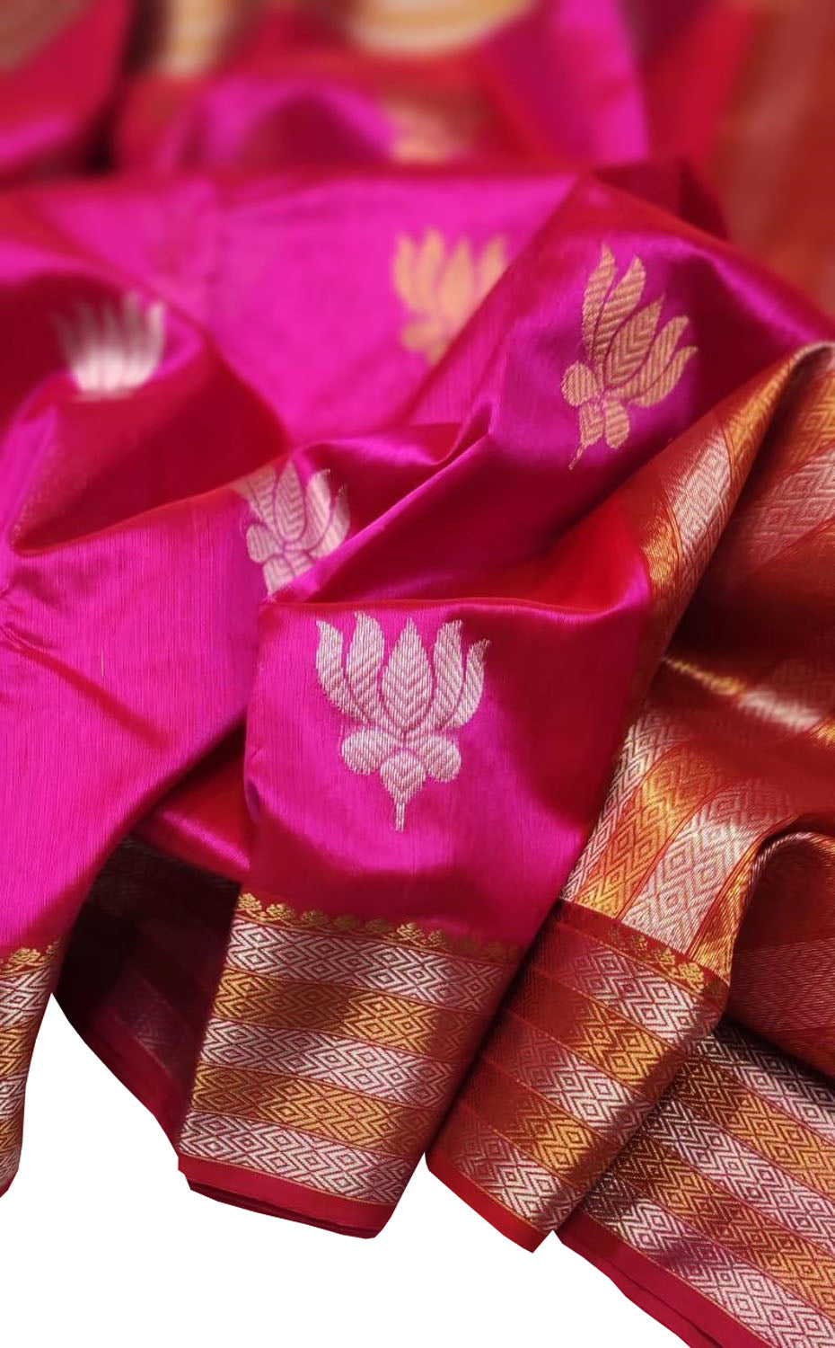Pink Chanderi Handloom Pure Silk Flower Design Saree - Luxurion World