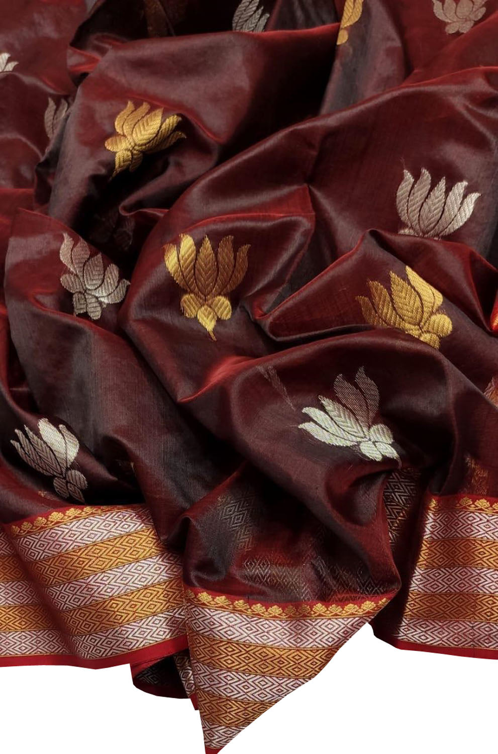 Maroon Chanderi Handloom Pure Silk Flower Design Saree - Luxurion World