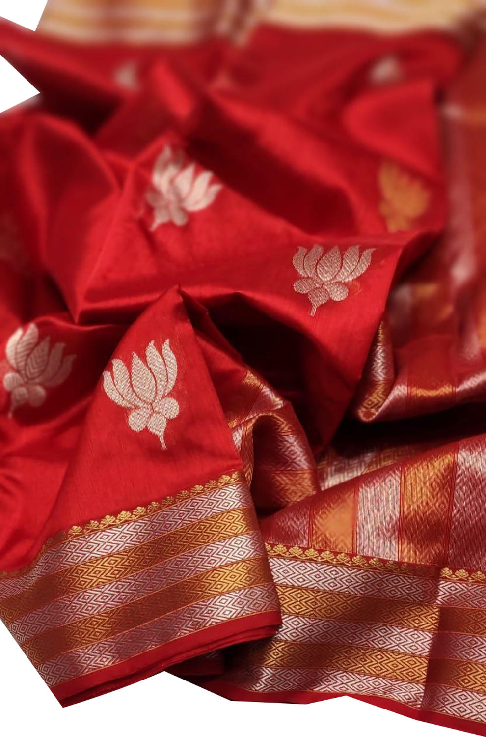 Red Chanderi Handloom Pure Silk Flower Design Saree - Luxurion World