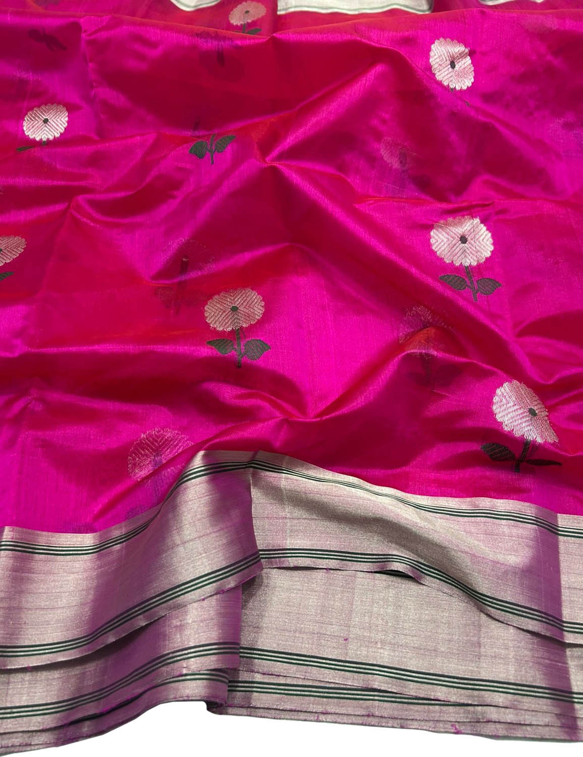 Pink Pure Katan Silk Chanderi Handloom Flower Design Saree - Luxurion World