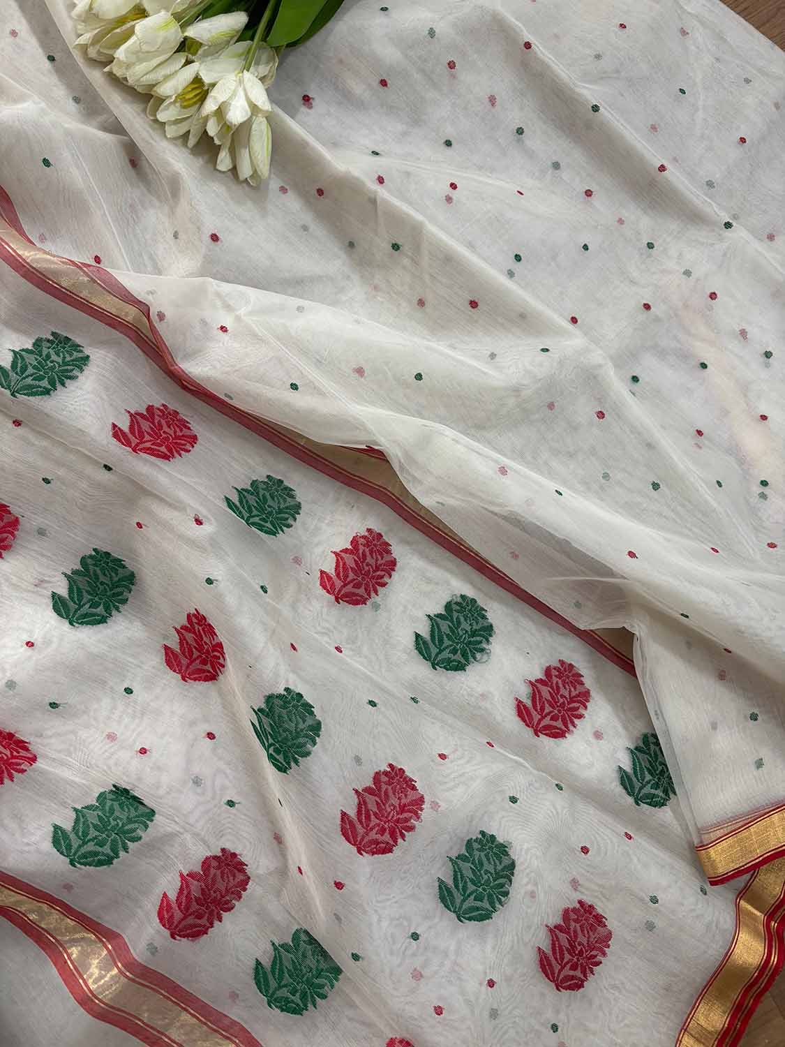 Elegant White Chanderi Handloom Pure Katan Silk Resham Booti Meenakari Saree - Luxurion World