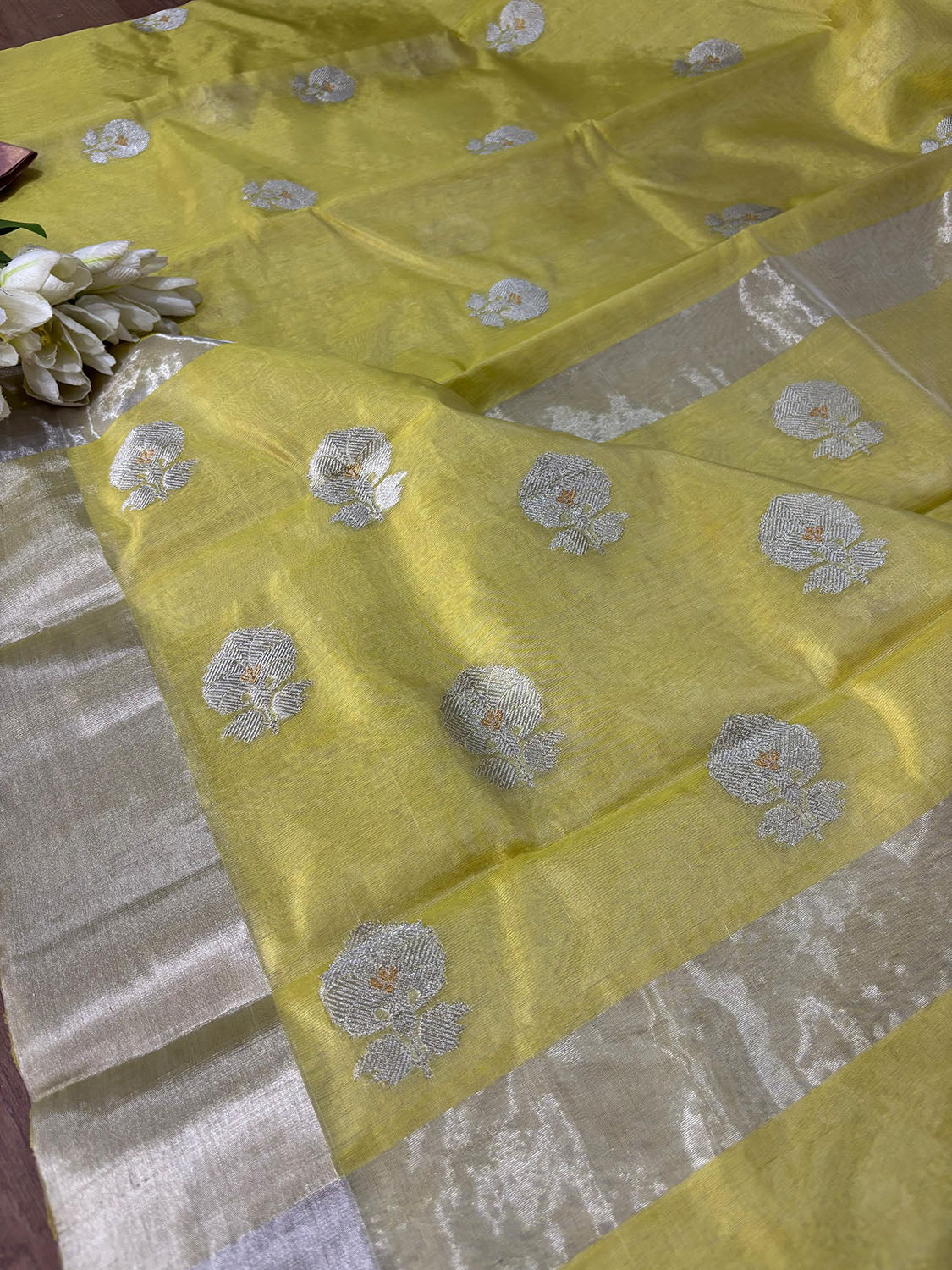 Yellow Chanderi Handloom Pure Silk Flower Design Saree - Luxurion World