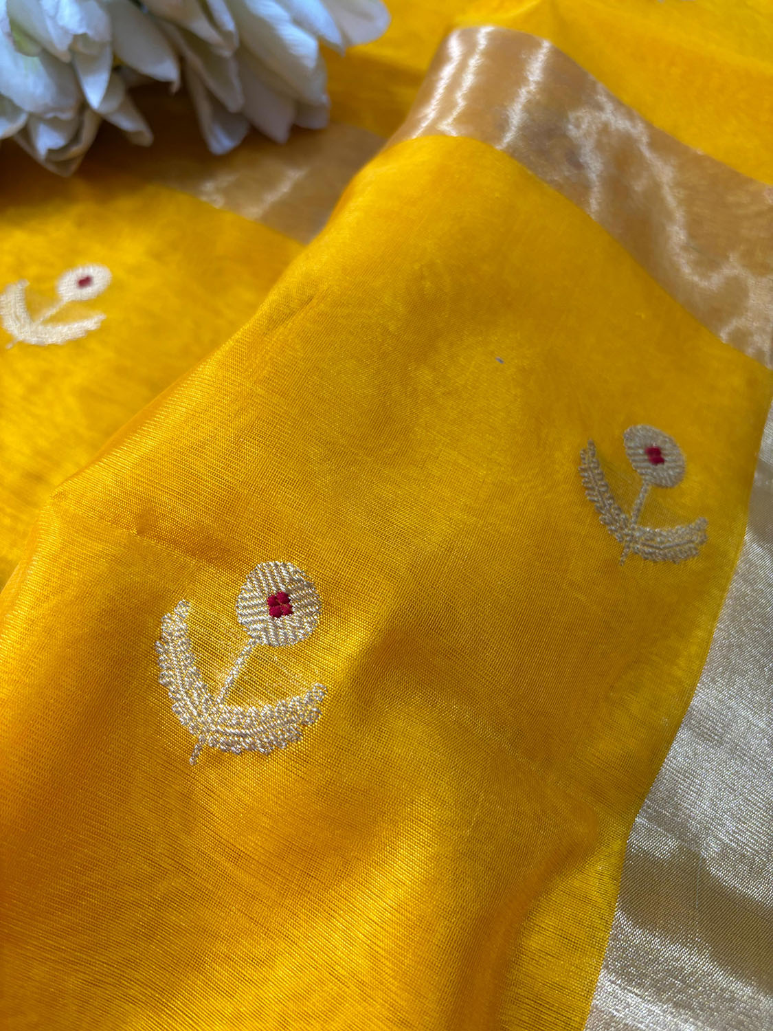 Yellow Chanderi Handloom Pure Silk Flower Design Meenakari Saree - Luxurion World