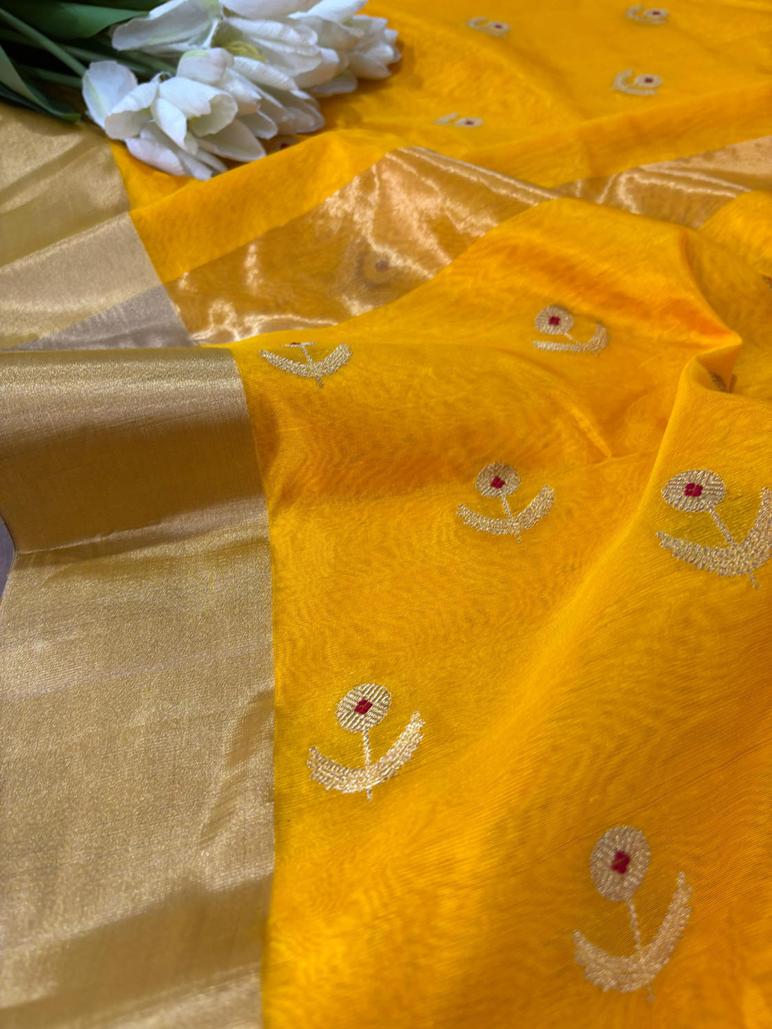 Yellow Chanderi Handloom Pure Silk Flower Design Meenakari Saree - Luxurion World