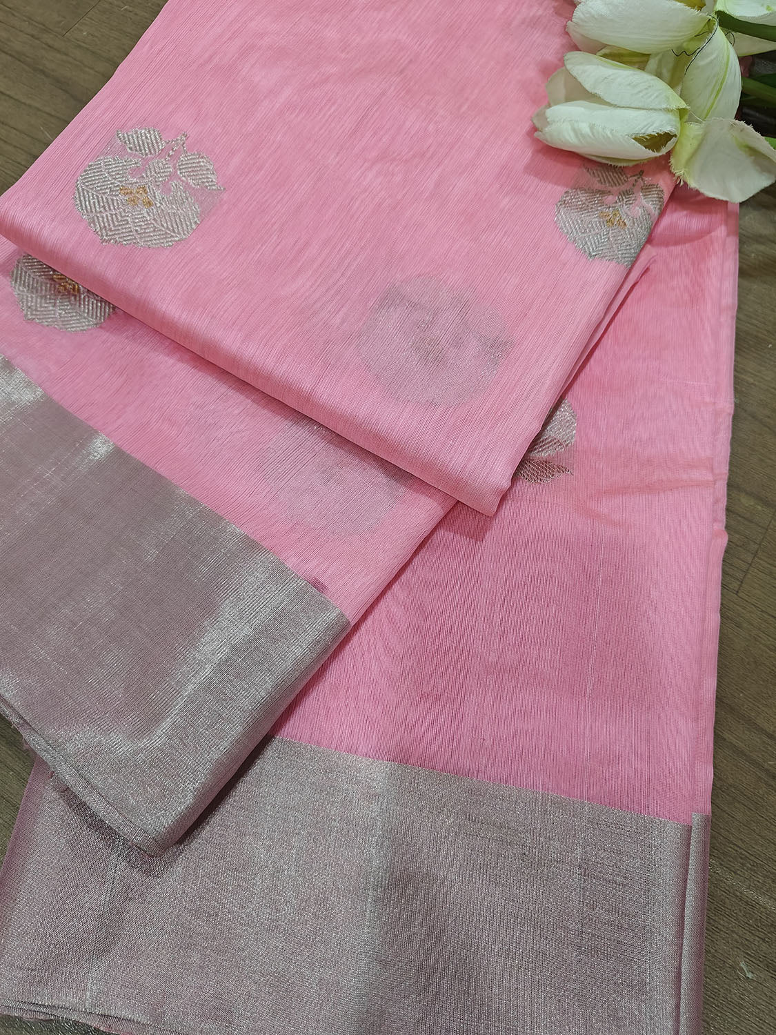 Pink Chanderi Handloom Pure Silk Flower Design Saree - Luxurion World