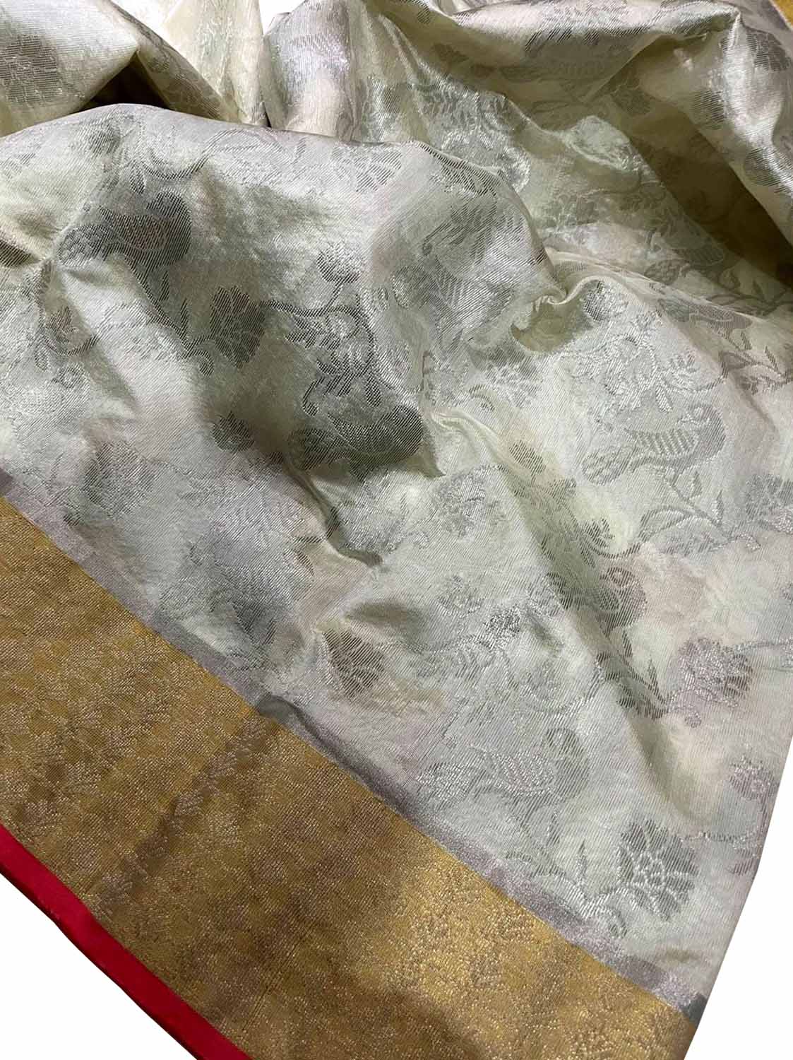 Elegant Off White Chanderi Handloom Silk Saree - Luxurion World