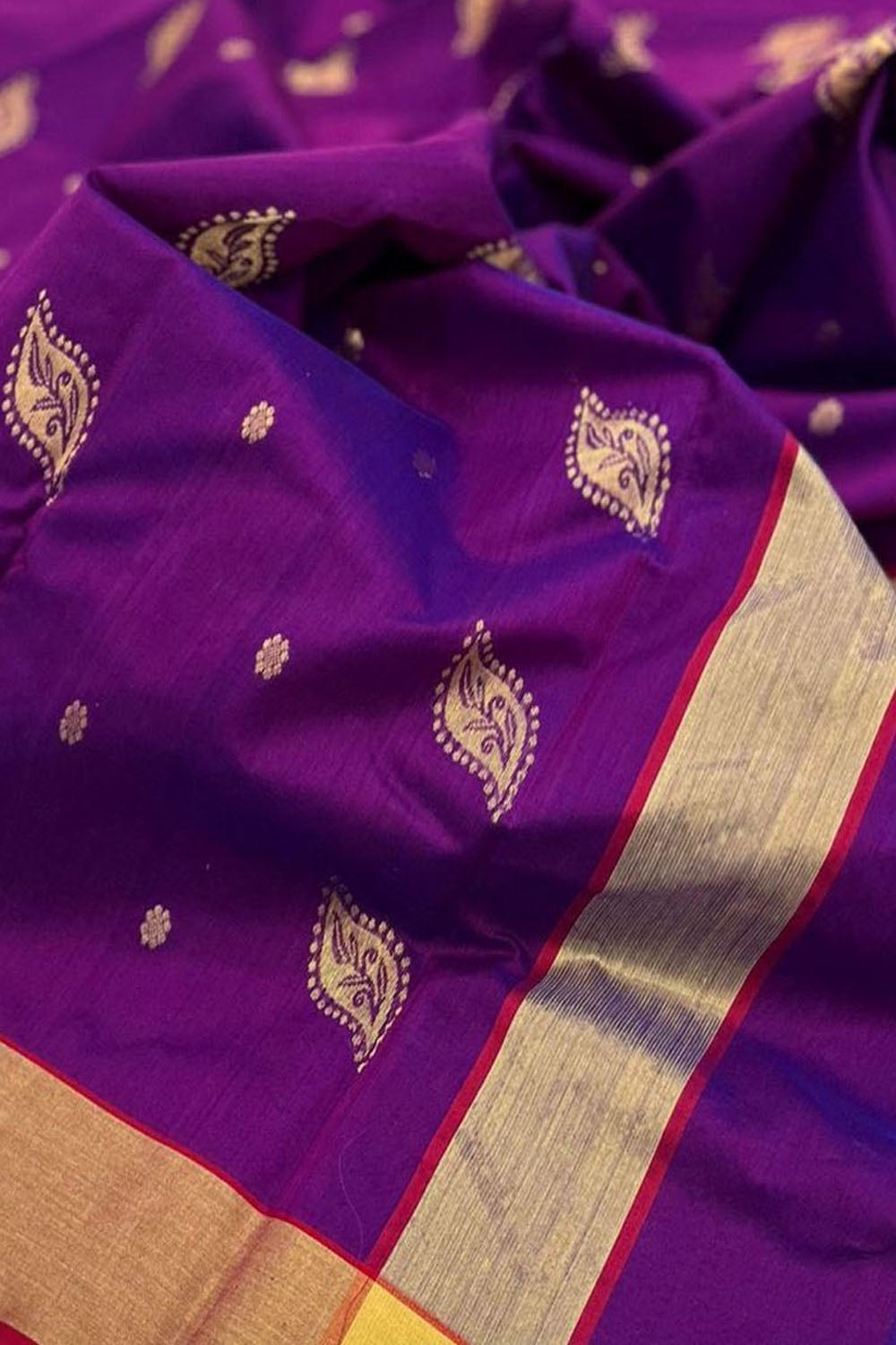 Elegant Purple Silk Cotton Saree - Handloom Chanderi - Luxurion World