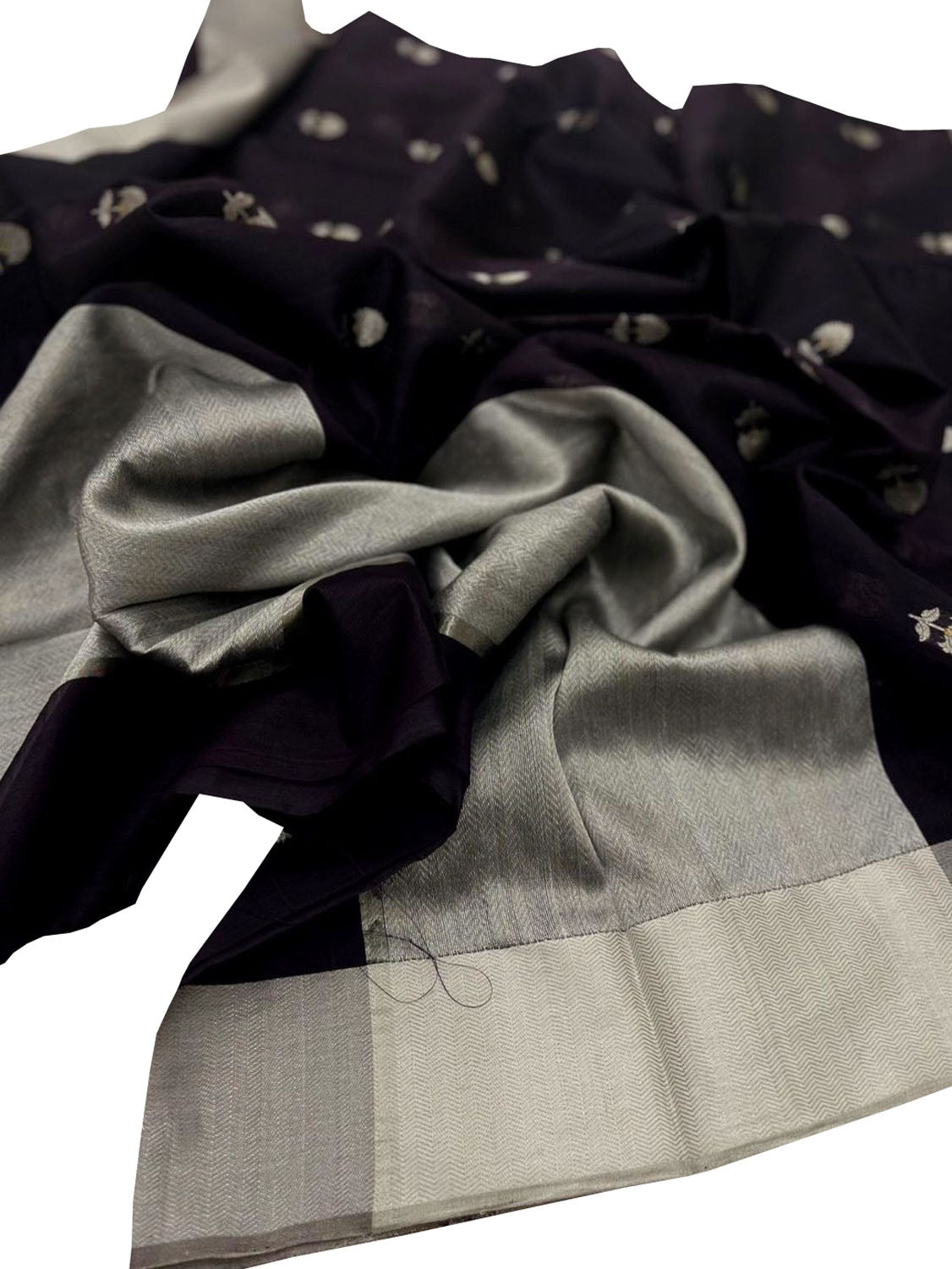 Dark Blue Chanderi Handloom Silk Saree - Pure Elegance - Luxurion World