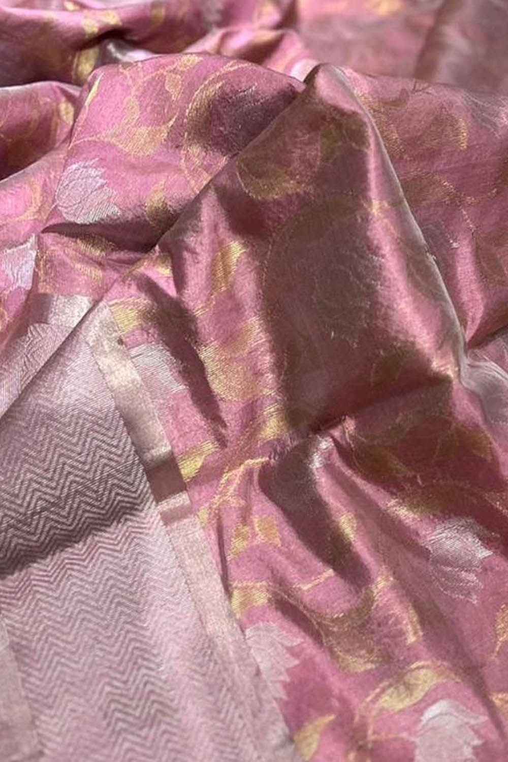 Beautiful Pink Chanderi Silk Saree - Handloom Pure Elegance - Luxurion World