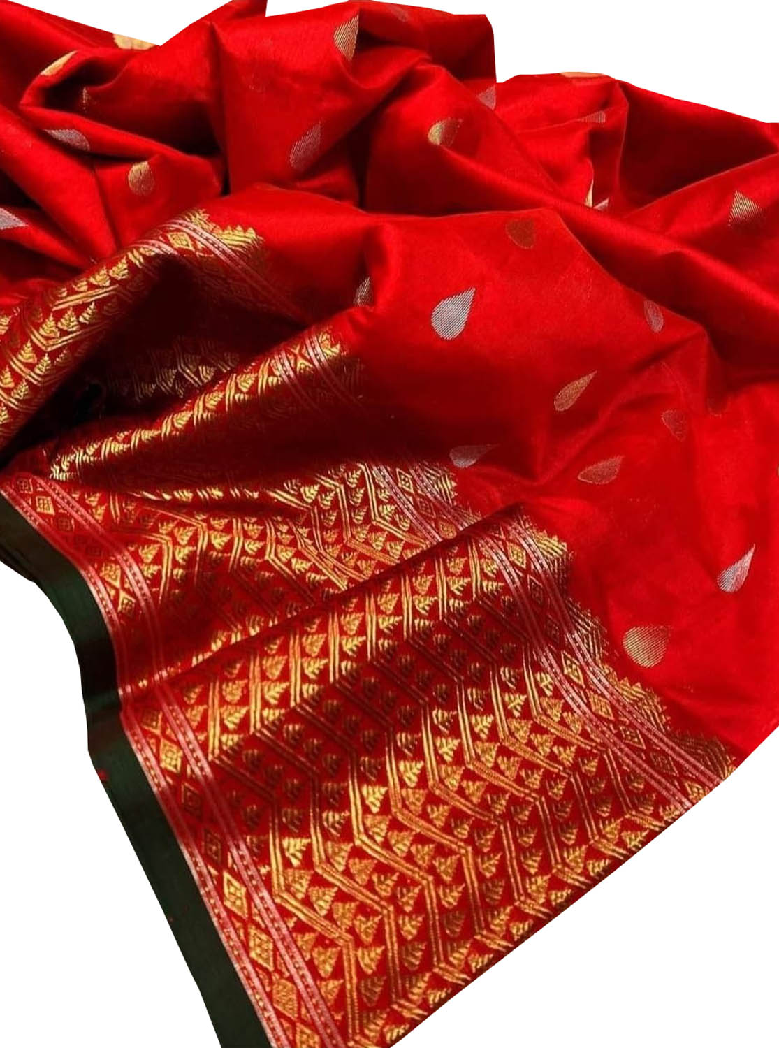 Stunning Red Chanderi Silk Saree - Handloom Beauty - Luxurion World